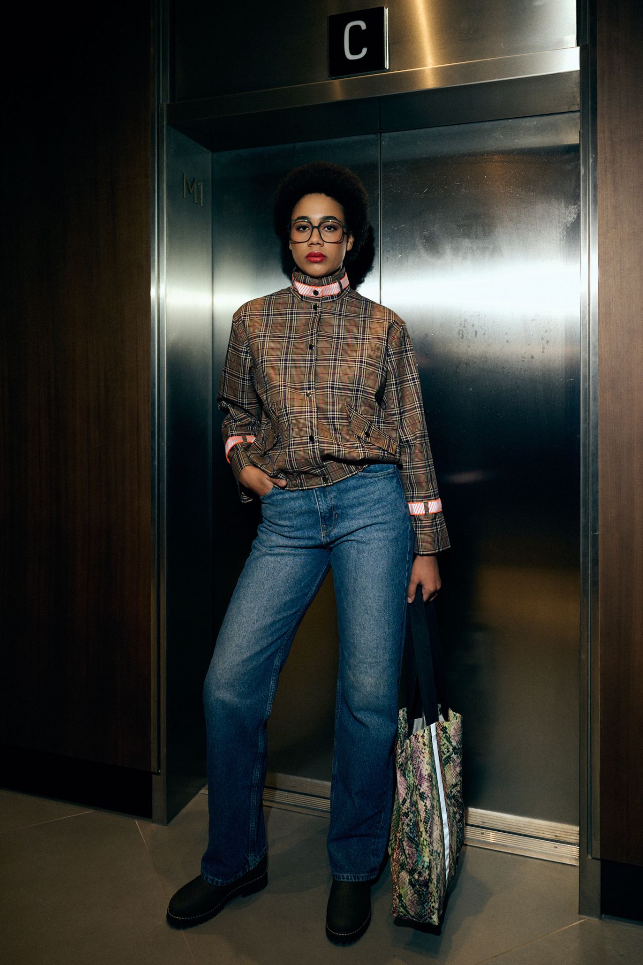 Damenjacke-reflecktierend