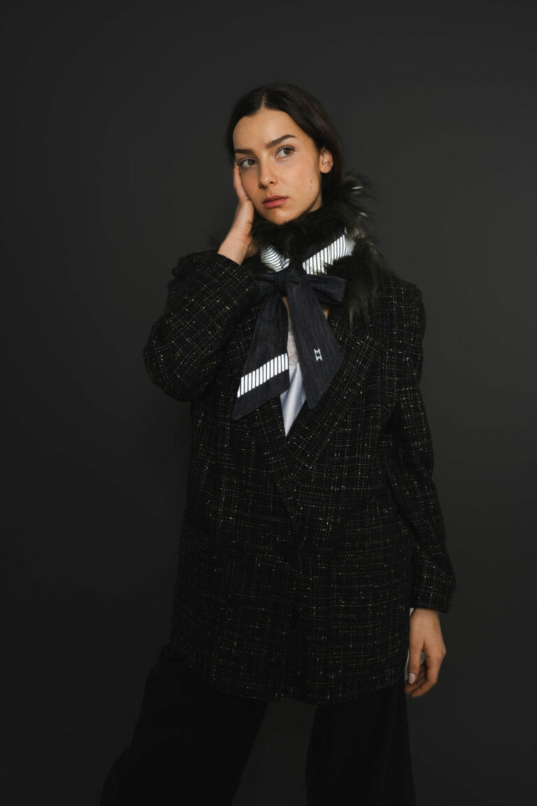 reflektiernder-schal-dunkelgrün