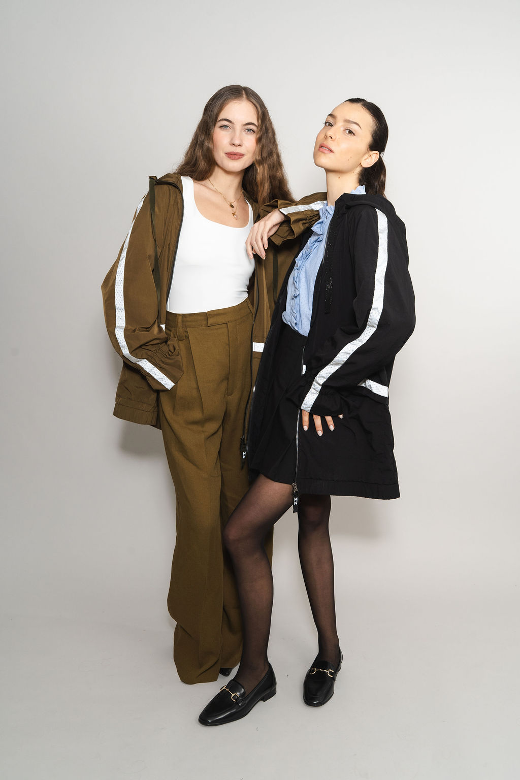 Damenjacke-mit-kapuze-reflektierend