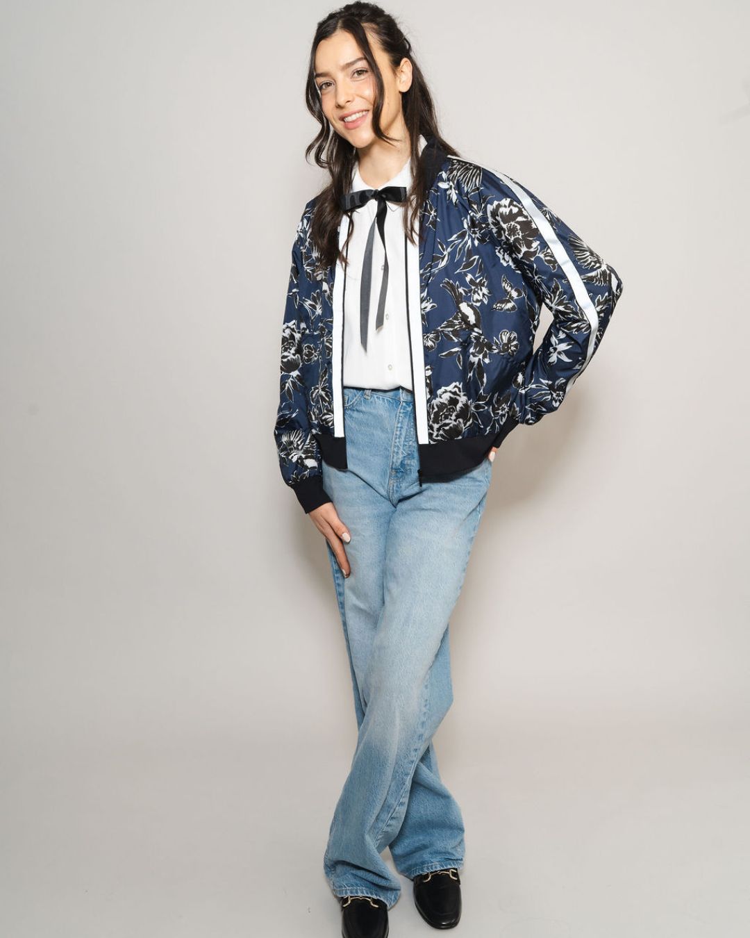 blaue-jacke-damen-reflektierend
